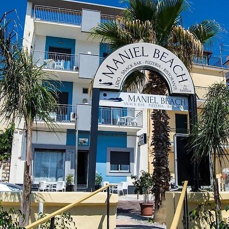 Maniel Beach Hotel Letojanni Exterior foto