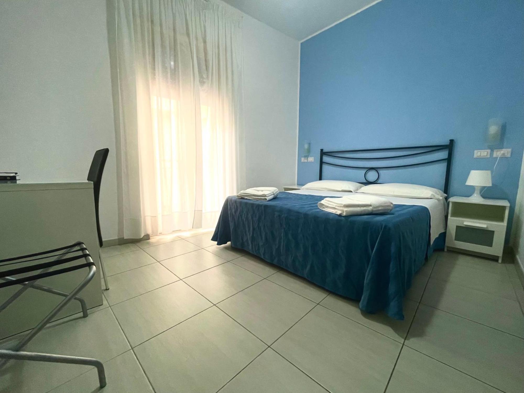 Maniel Beach Hotel Letojanni Exterior foto