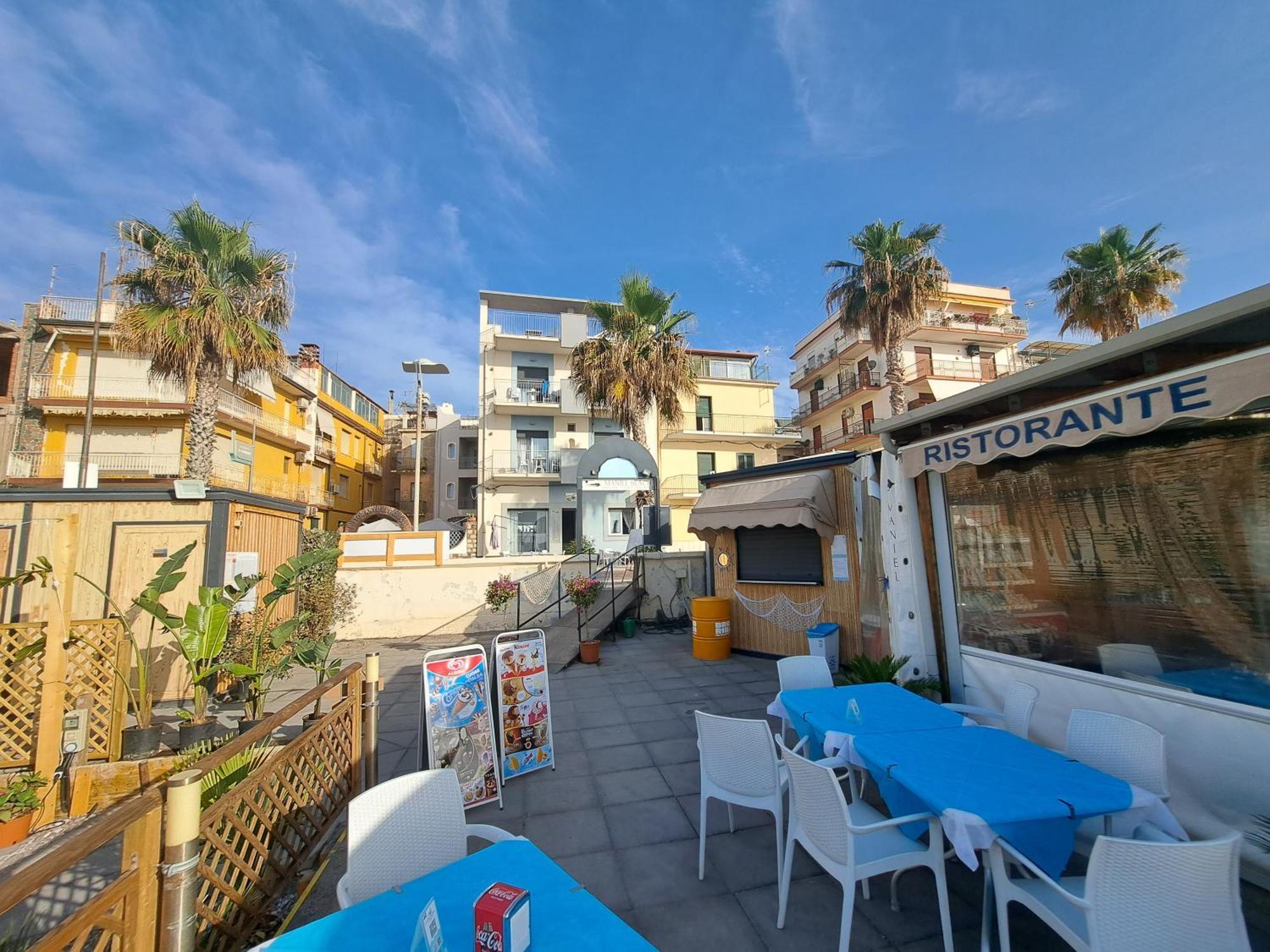 Maniel Beach Hotel Letojanni Exterior foto